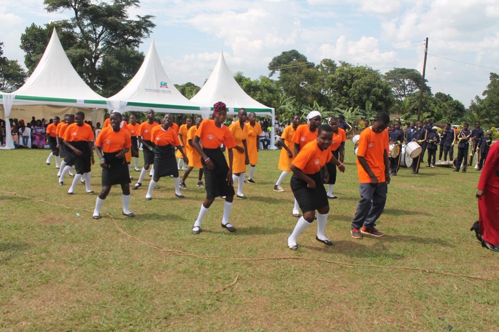 Growing the PEAS network in Uganda PEAS PEAS